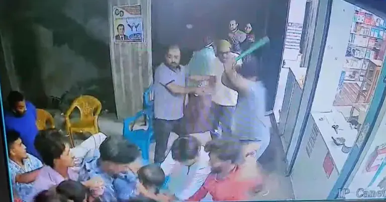 সিসিটিভি ক্যামেরা থেকে নেয়া সংঘর্ষের ছবি